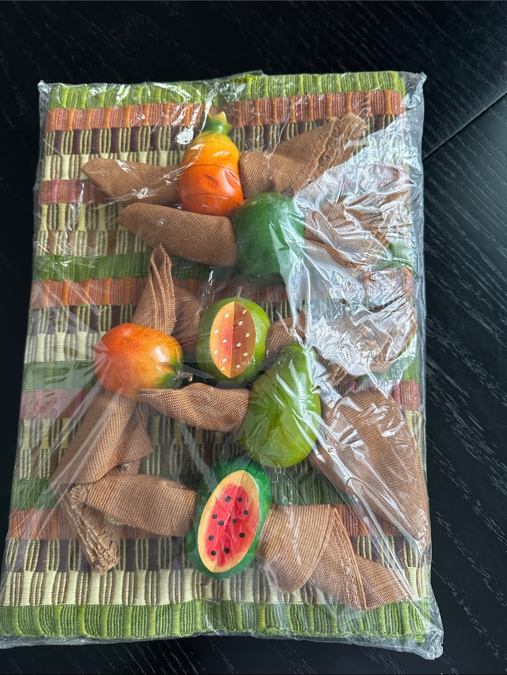 Place mat set with napkins